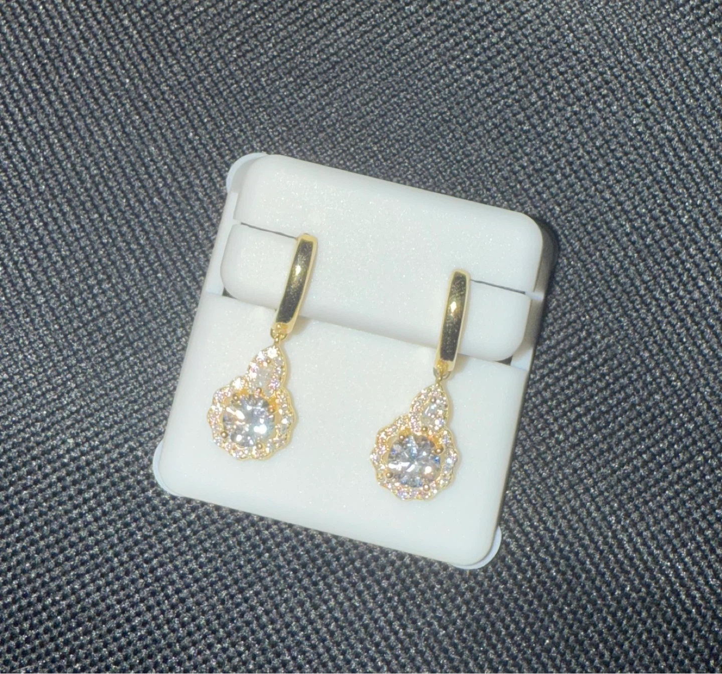 Gorgeous Gold Women’s Earrings