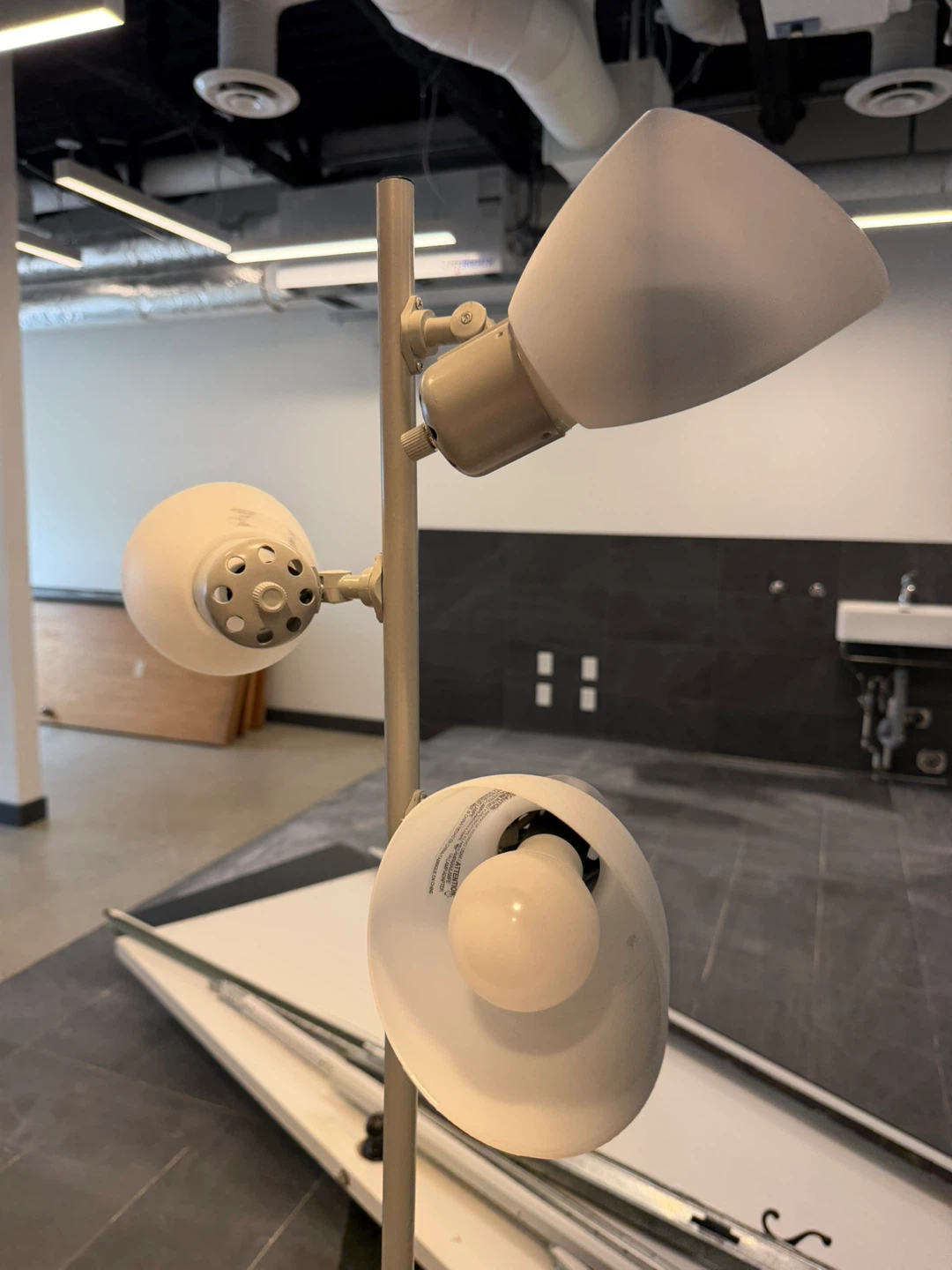 Adjustable Floor Lamp with 3 Lights - photo 4