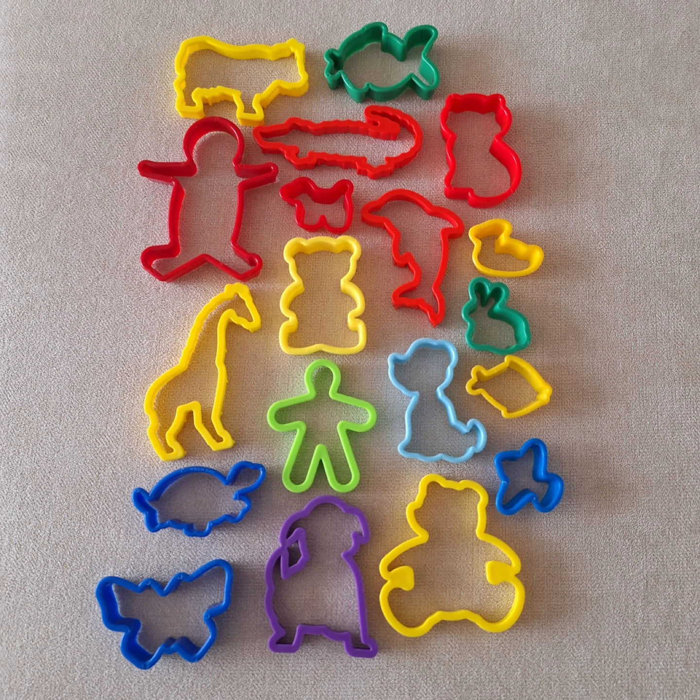 Assorted Plastic Cookie Cutters - 17 Pieces