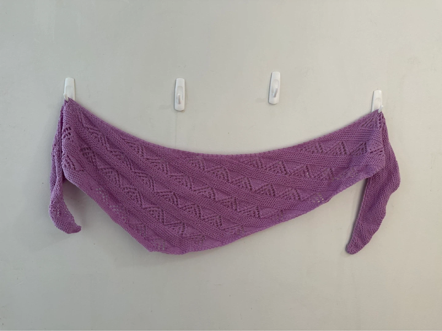 Hand-Knitted Lavender Shawl - photo 3