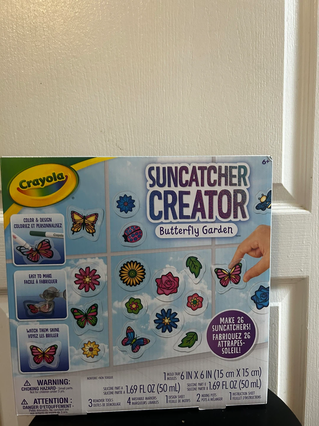 Crayola Suncatcher Creator Butterfly Garden Craft Kit