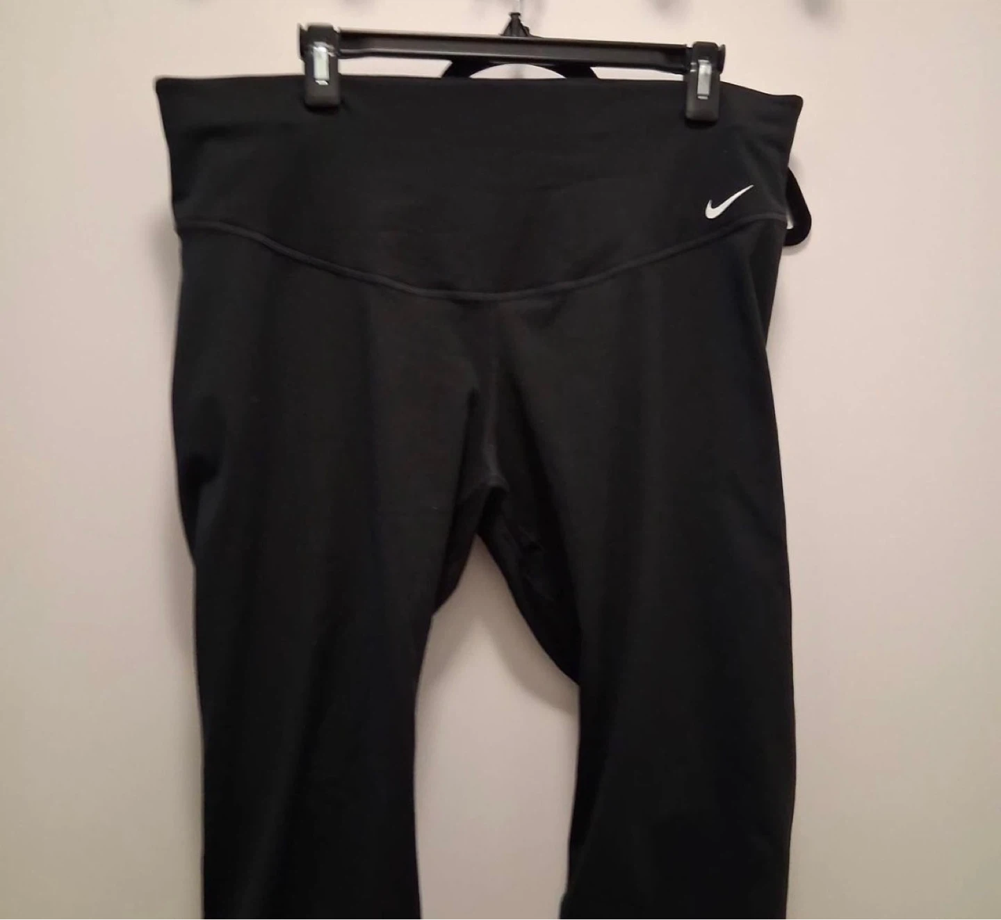 Nike One Mid Rise Capri Leggings - photo 2