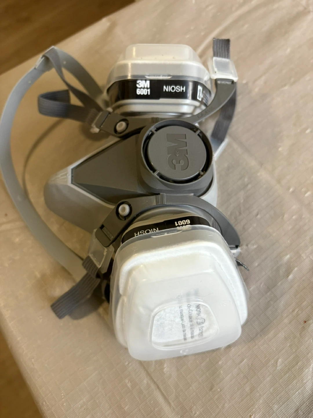 3M 6001 Half Face Reusable Respirator Mask - photo 4