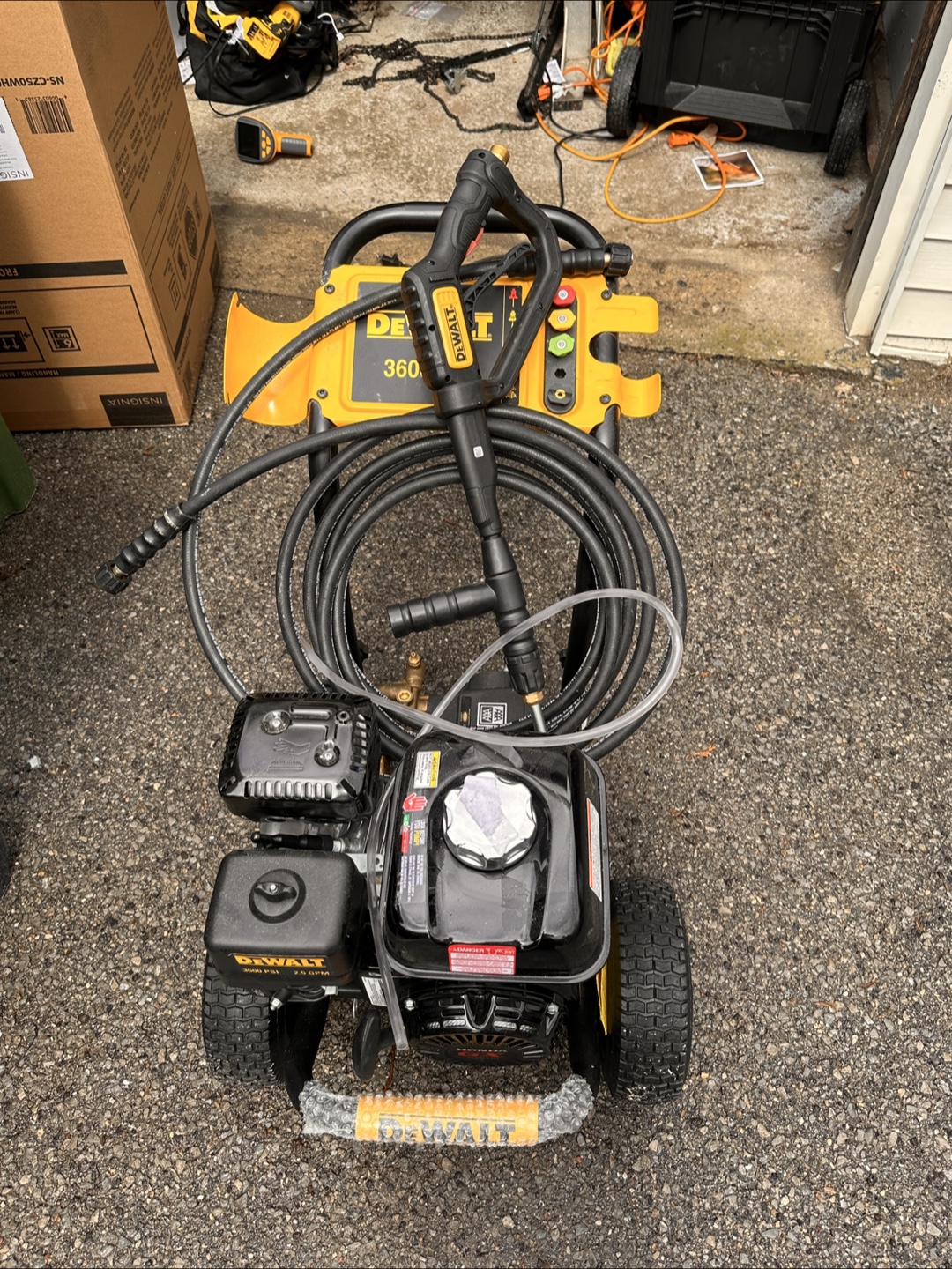 DEWALT 3600 PSI Gas Pressure Washer - photo 4