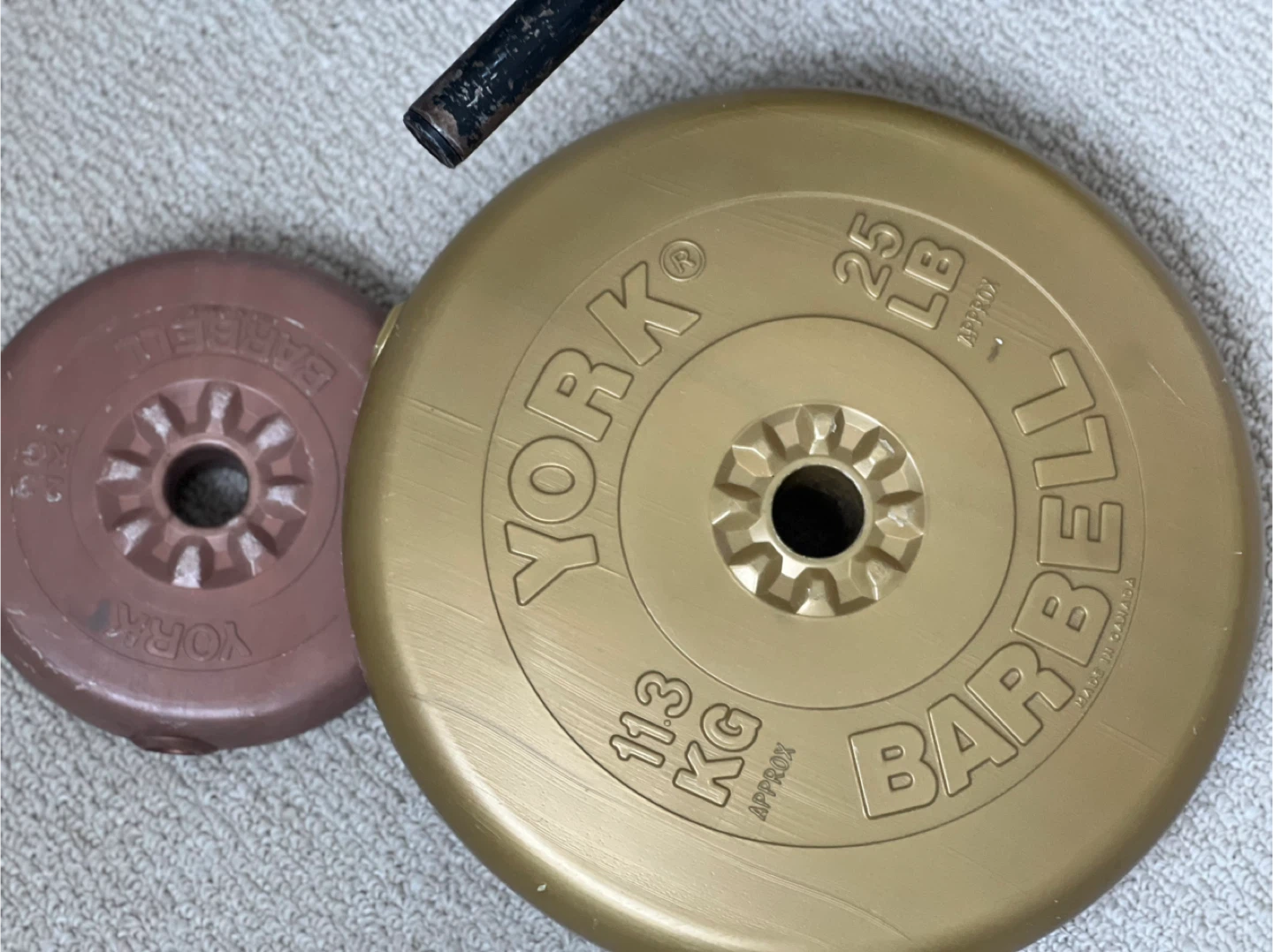 York Barbell Weight Set with Barbell and Plates( total 225LB) - photo 4