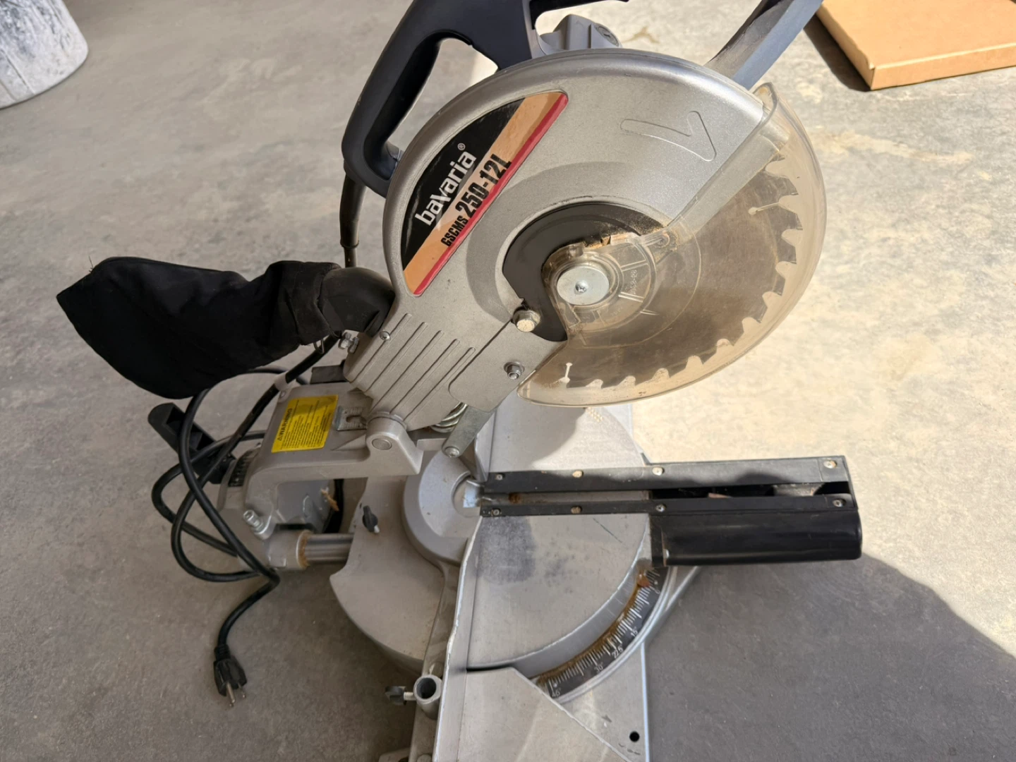 Bavaria MGMS 250-12L Sliding Compound Miter Saw - photo 3