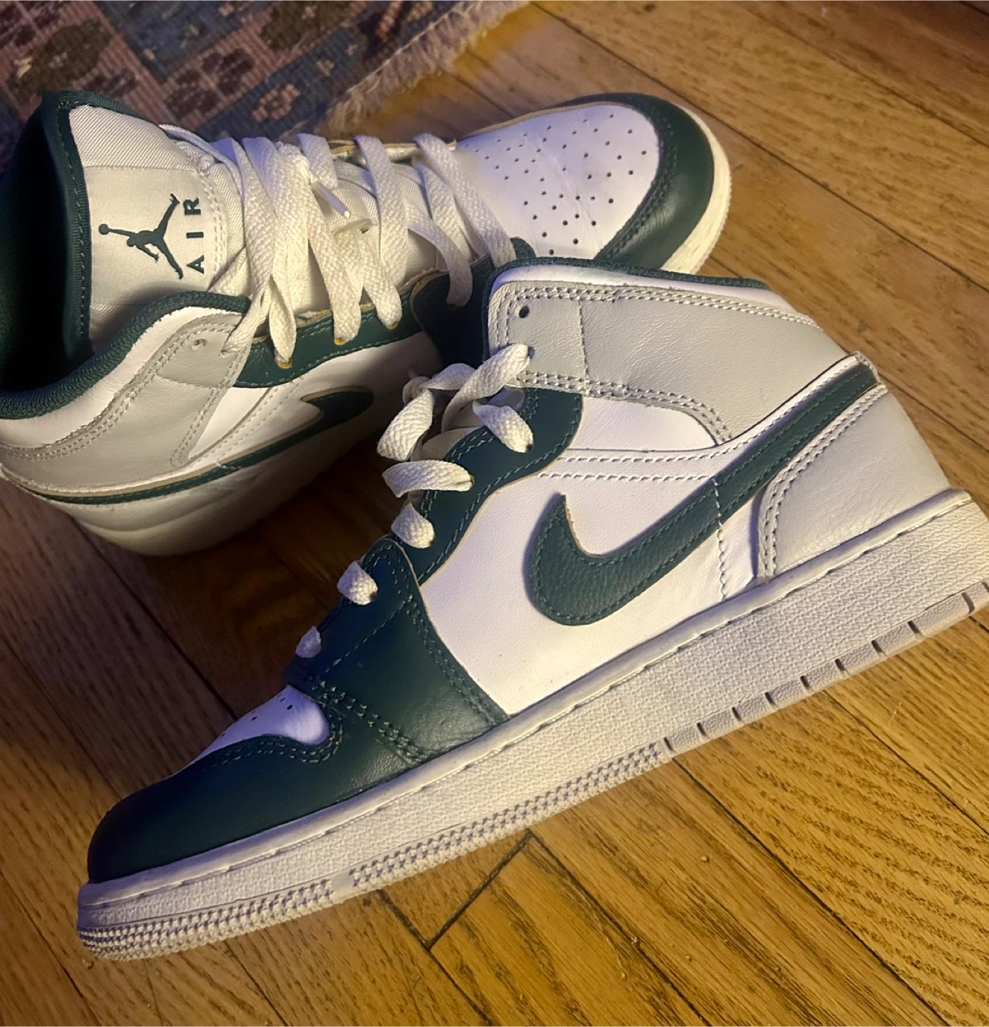 Air Jordan 1 Mid SE "Dark Teal" Sneakers - photo 2