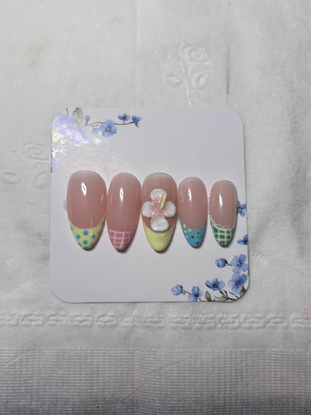 custom press on nails!
