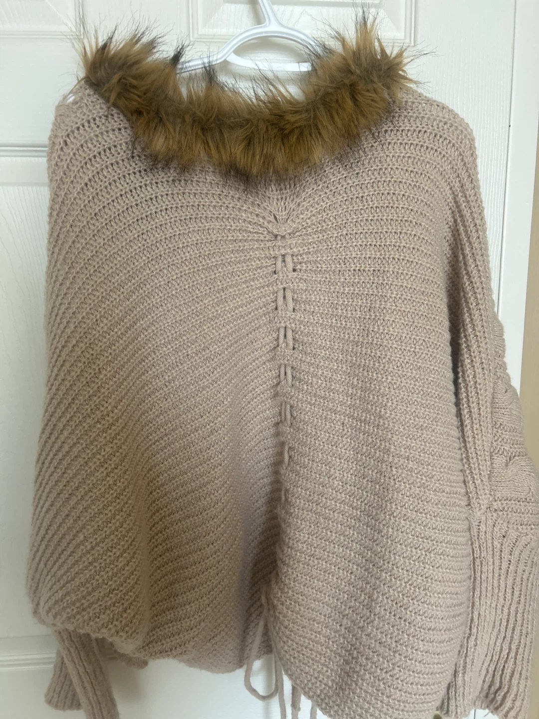 Beige Knit Sweater with Faux Fur Trim - photo 4