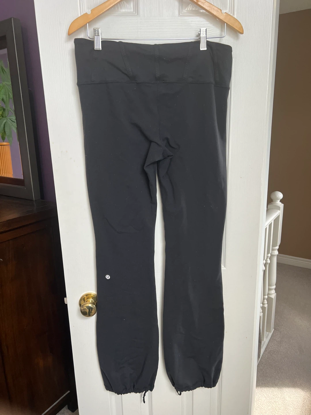 Lululemon Black Pants Size 12 - photo 2