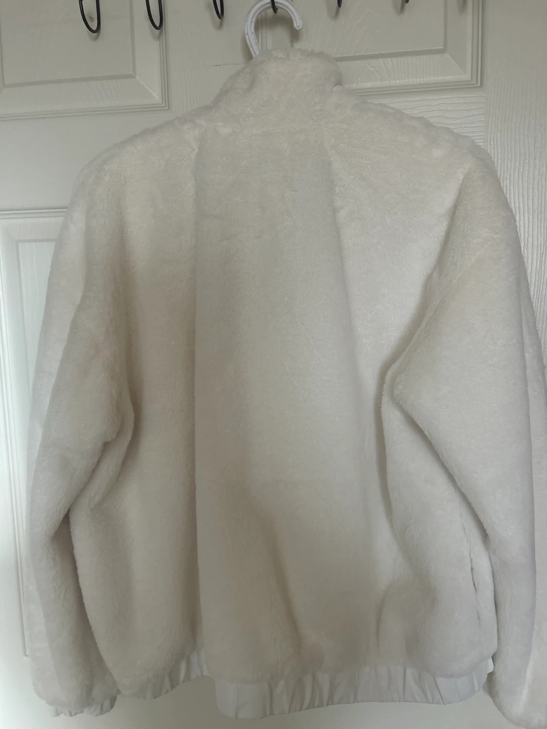 SHEIN White Faux Fur Jacket Size S - photo 4