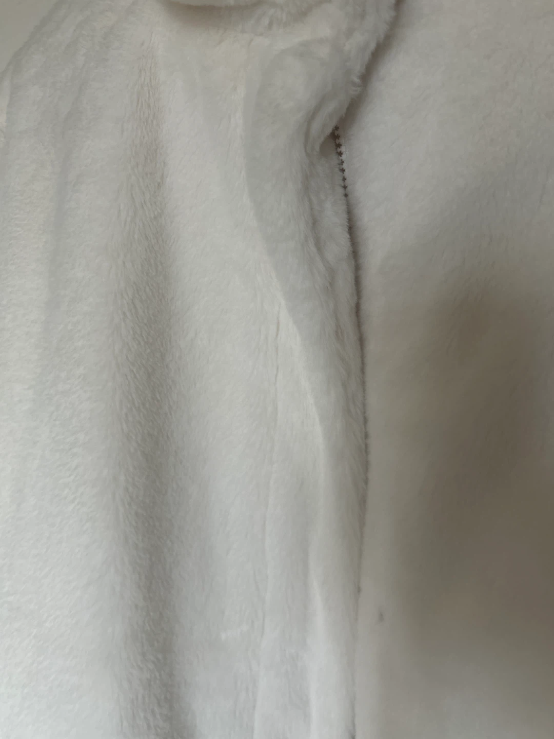 SHEIN White Faux Fur Jacket Size S - photo 2