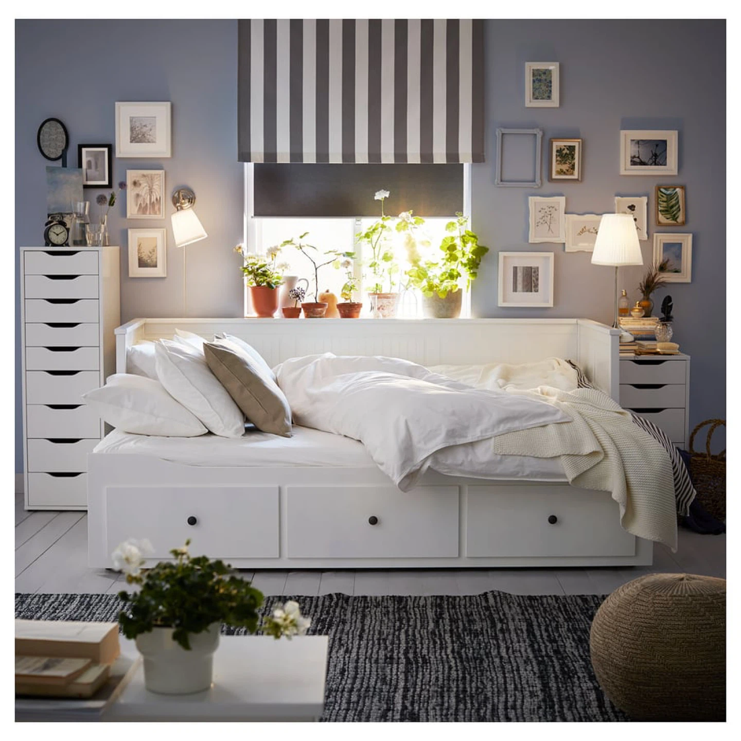 IKEA White Daybed with Storage Drawers and 2 twin mattress - photo 4