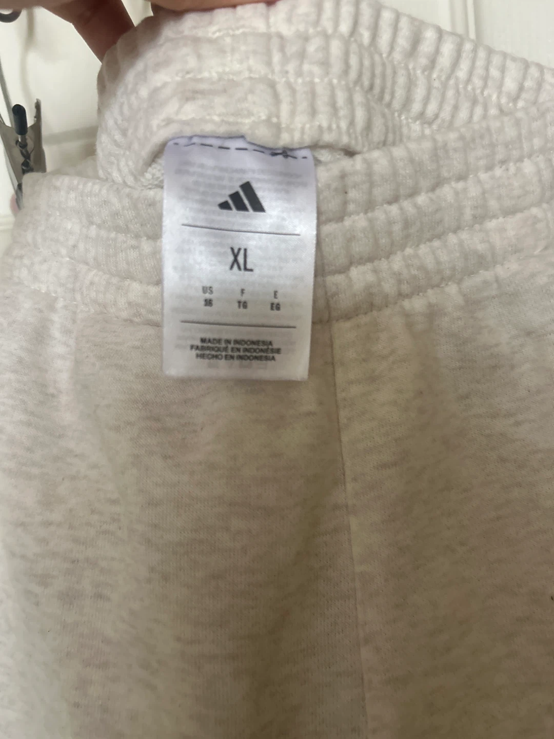 Girl’s Adidas Sweatpants XL - photo 2