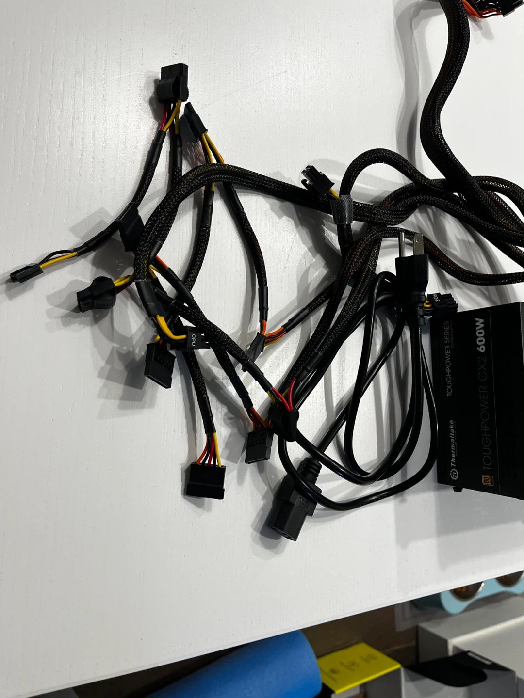 PSU - Thermaltake Toughpower GX2 600W Power Supply - photo 4