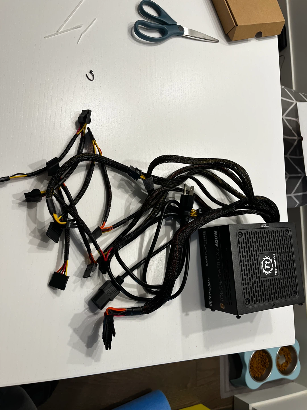 PSU - Thermaltake Toughpower GX2 600W Power Supply - photo 3