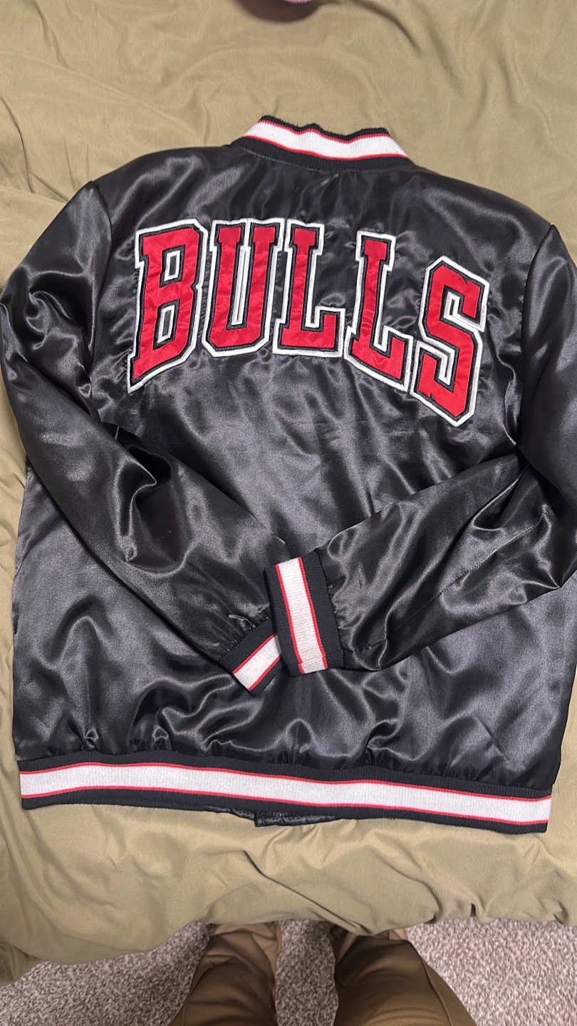Chicago Bulls NBA Ultra Game Satin Bomber Jacket Size M - photo 2