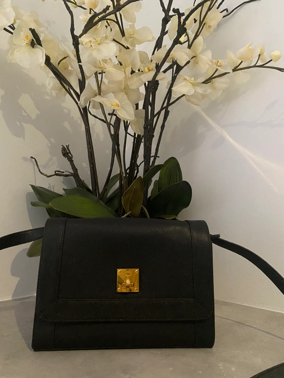 MCM Black Leather Shoulder Bag - photo 2