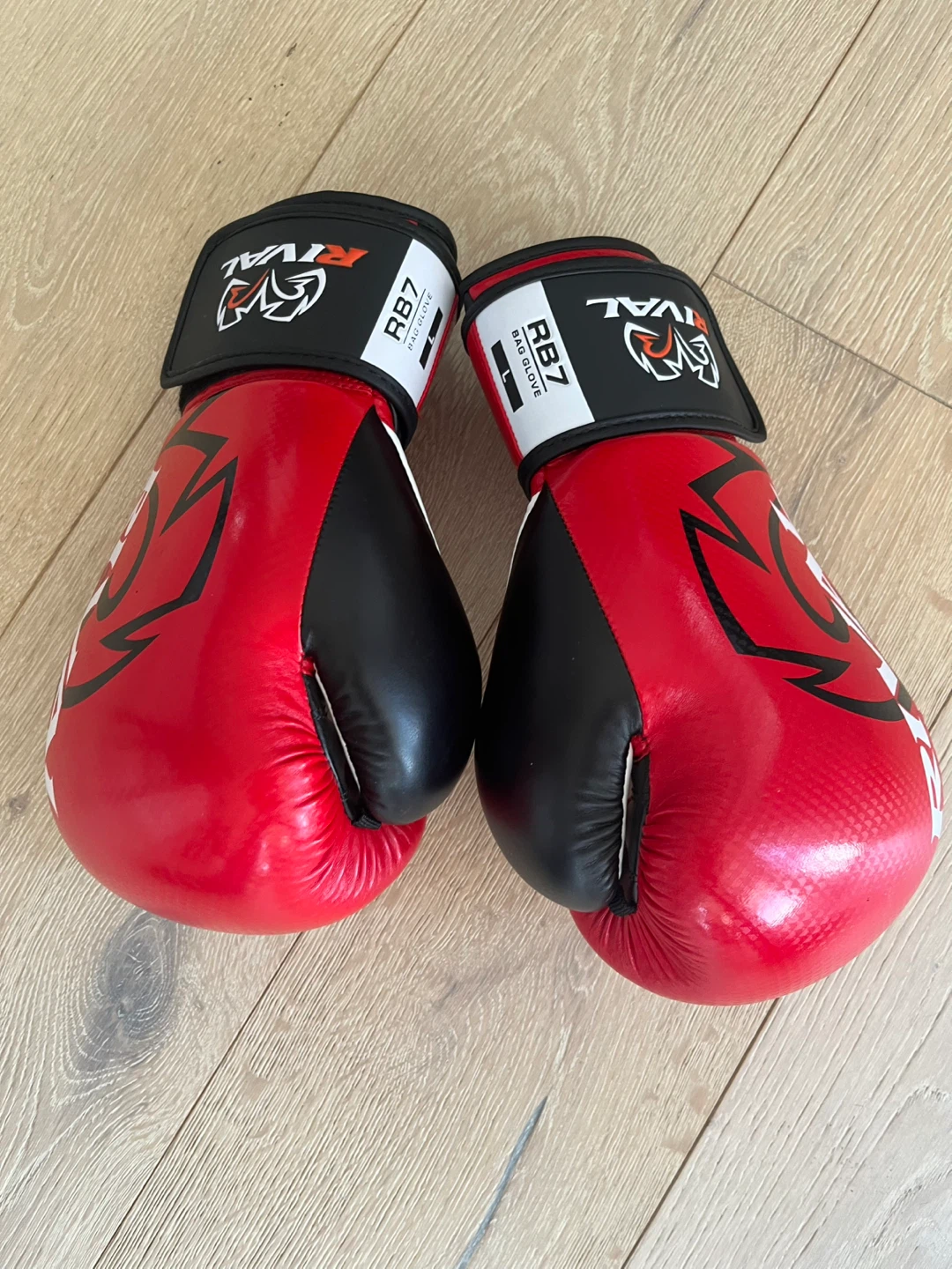 Rival RB7 Boxing Gloves & Fairtex Headgear - photo 2