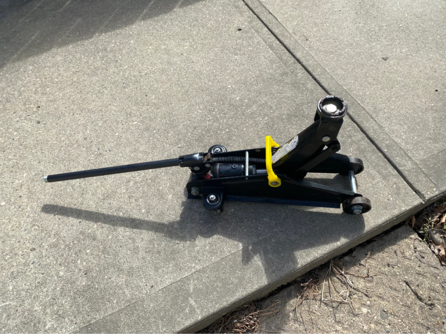 2 ton floor jack - photo 2
