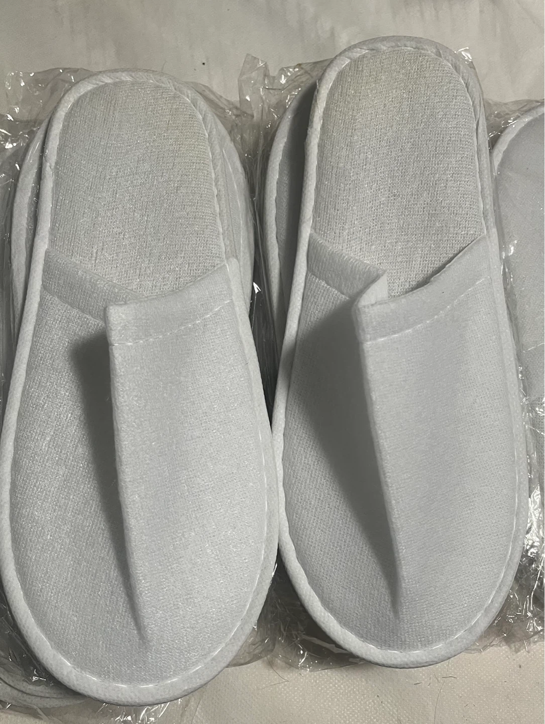White Disposable Slippers - Set of  10 - photo 3