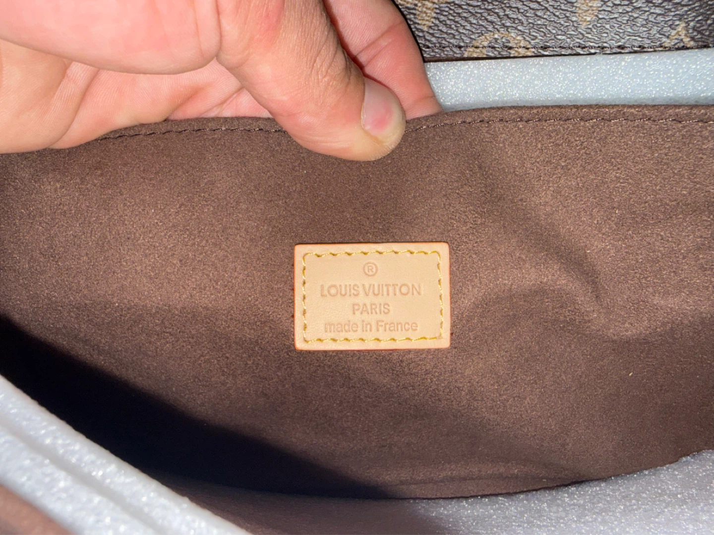 Louis Vuitton Monogram Pochette Metis Bag - photo 5