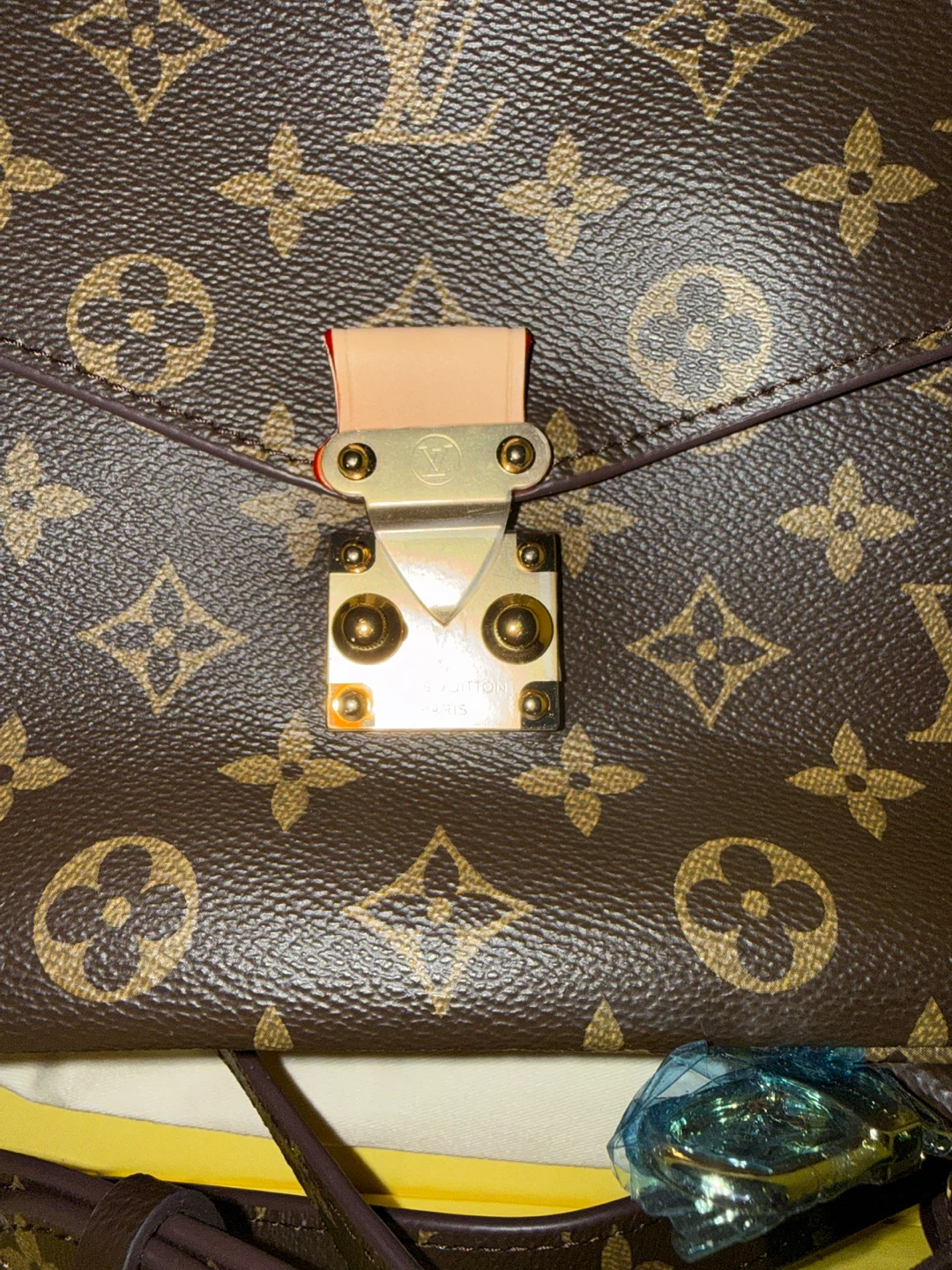 Louis Vuitton Monogram Pochette Metis Bag - photo 3