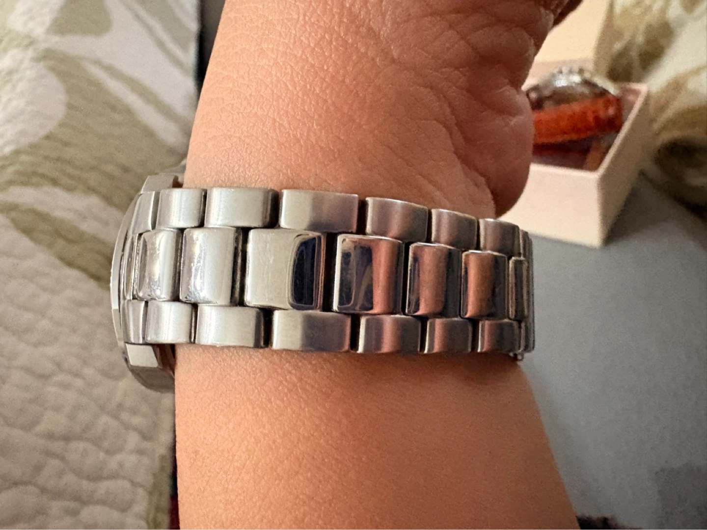 Kenneth Cole Womens Watch - photo 4