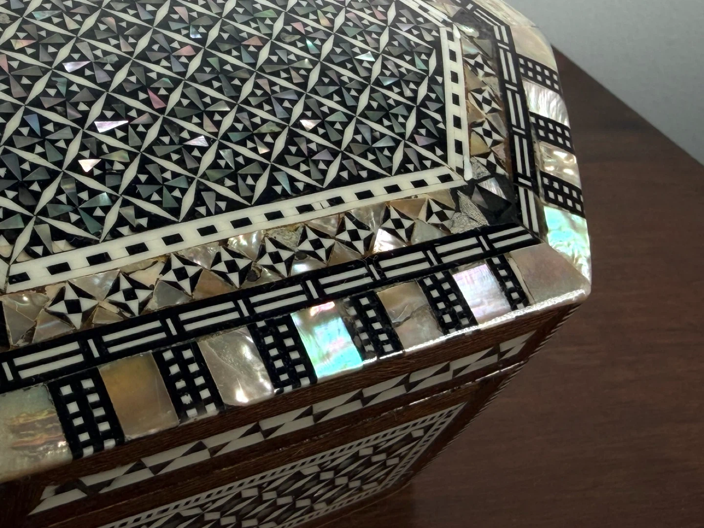 Vintage Inlay Jewelry Box – Mother of Pearl Mosaic - photo 3