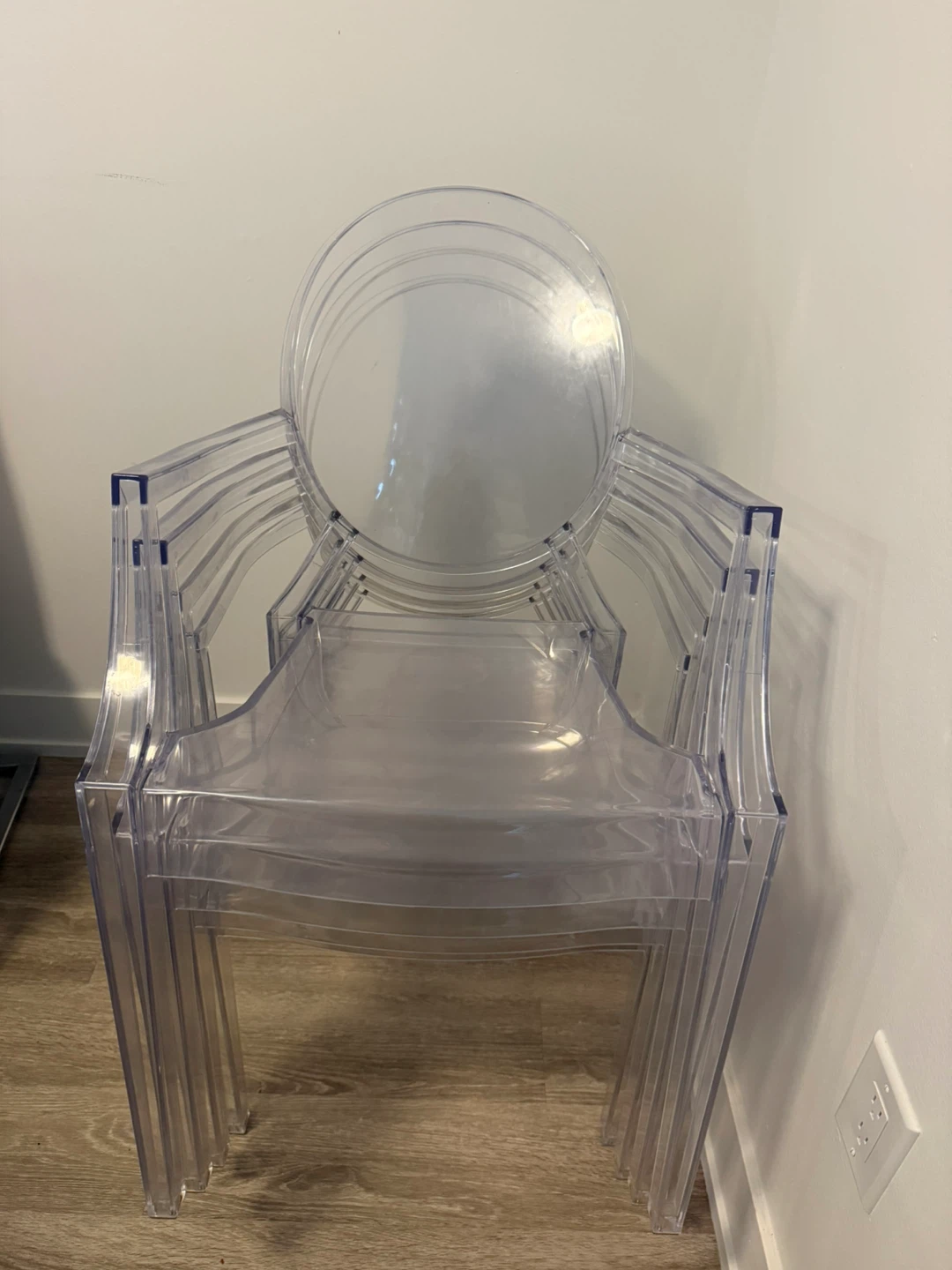 Set of 4 Clear Ghost Chairs