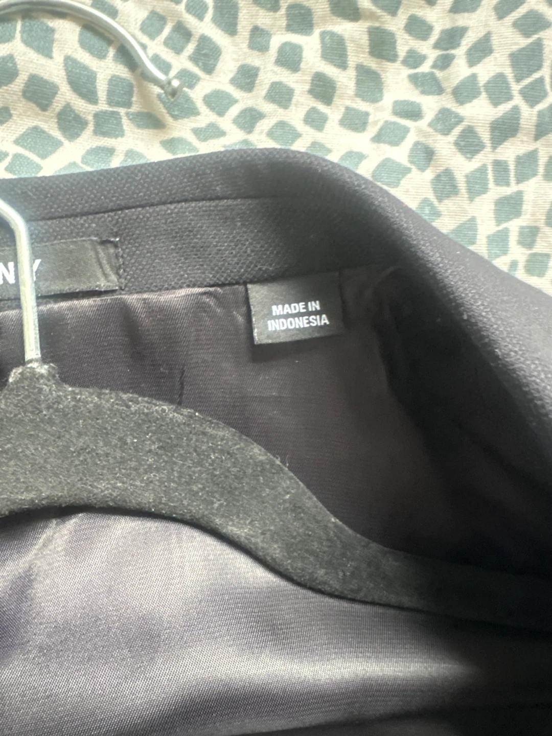 DKNY Men's Black Suit Jacket & Pants - 42REG 35W - photo 2