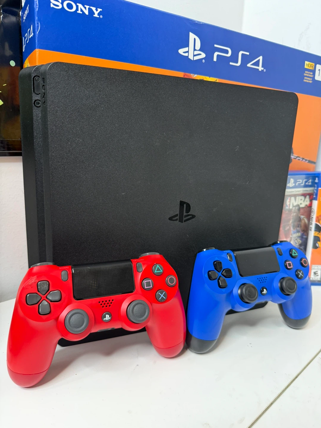 PlayStation 4 slim - photo 2