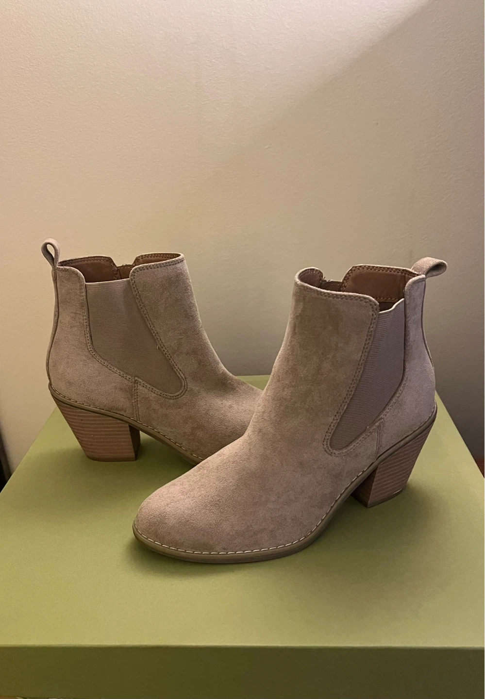 Tan Faux Suede Size 8 Booties