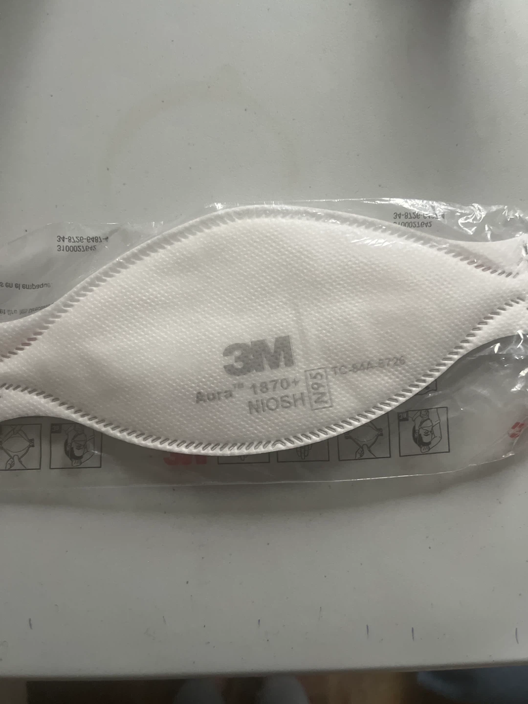3M Aura 1870+ NIOSH N95 Respirator Mask - photo 2
