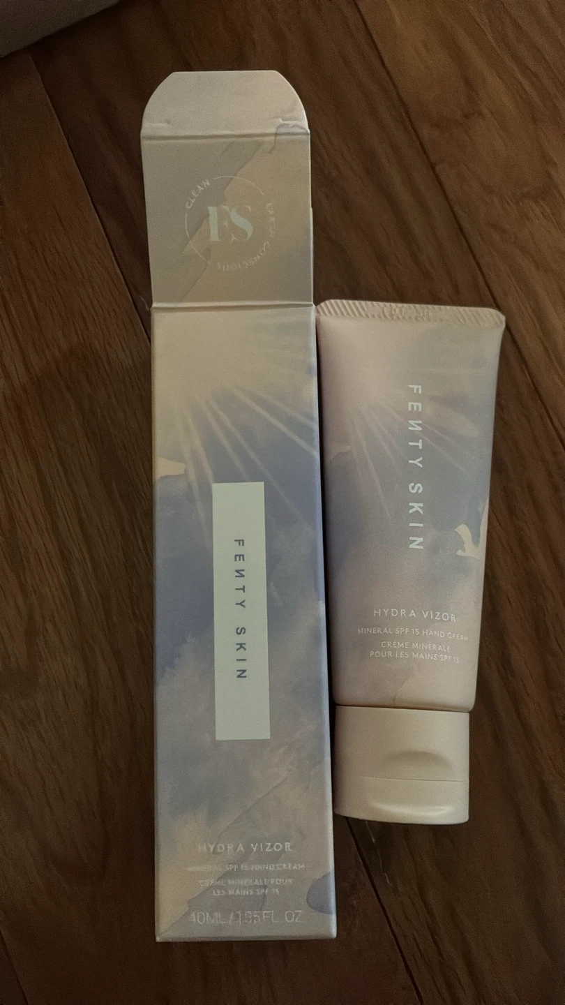 Fenty Skin Hydra Vizor Mineral SPF 15 Hand Cream 1.95 FL OZ