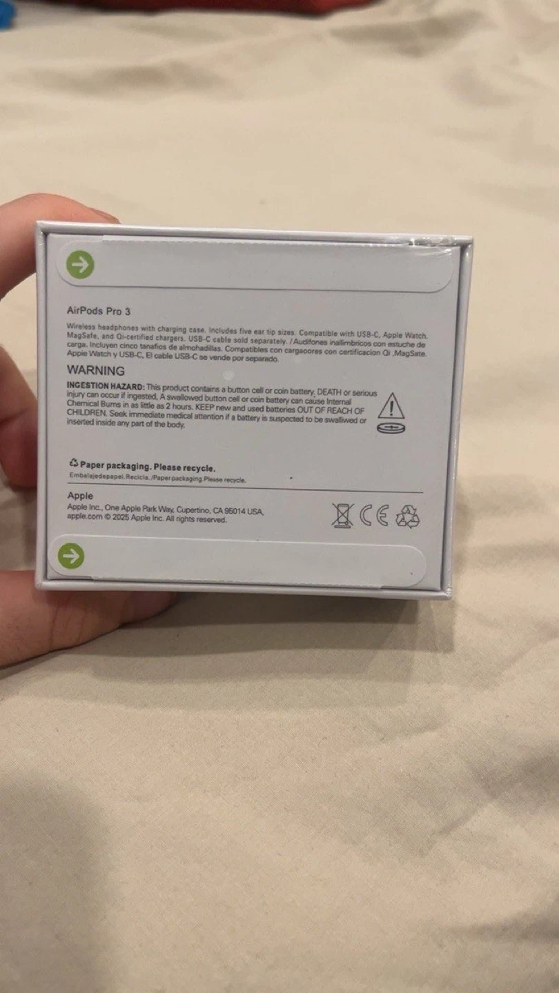 Apple AirPods Pro (3rd Gen) Wireless Earbuds - photo 2