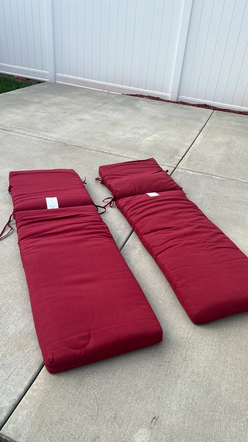 Red Patio Umbrella with Cushions and Umbrella Light - photo 4