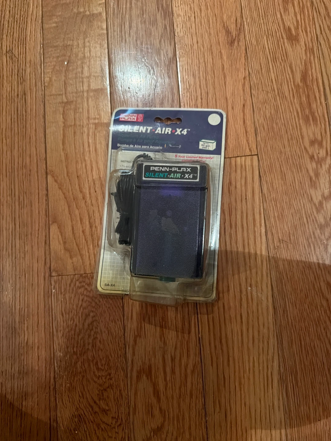 Penn-Plax Silent-Air X4 Aquarium Air Pump