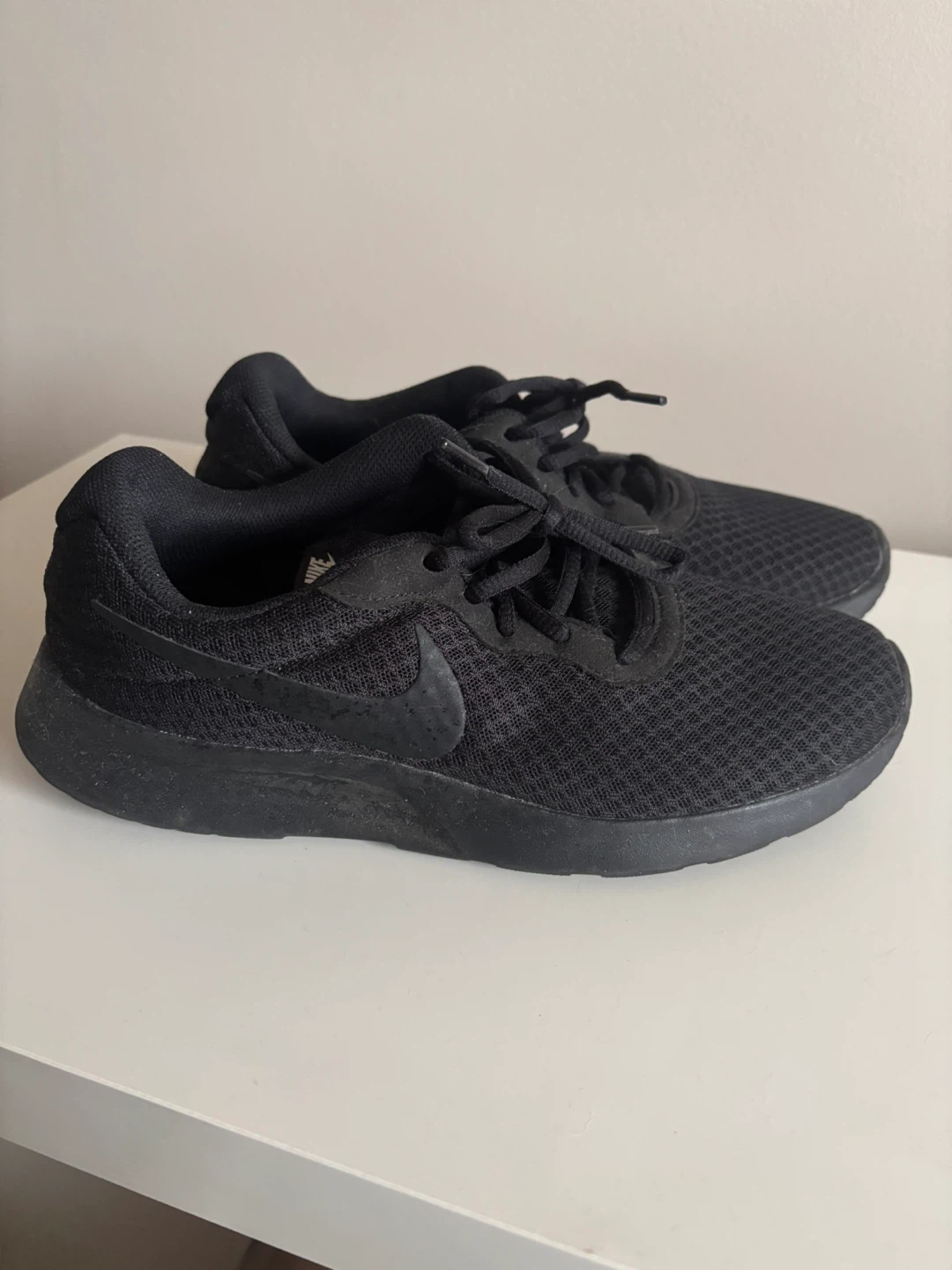 Nike Tanjun Women's Running Shoes Black Size 9.5 - photo 3