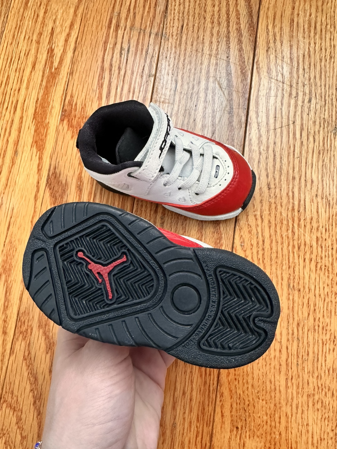 Jordan Toddler Crib Shoes Size 4C - photo 3
