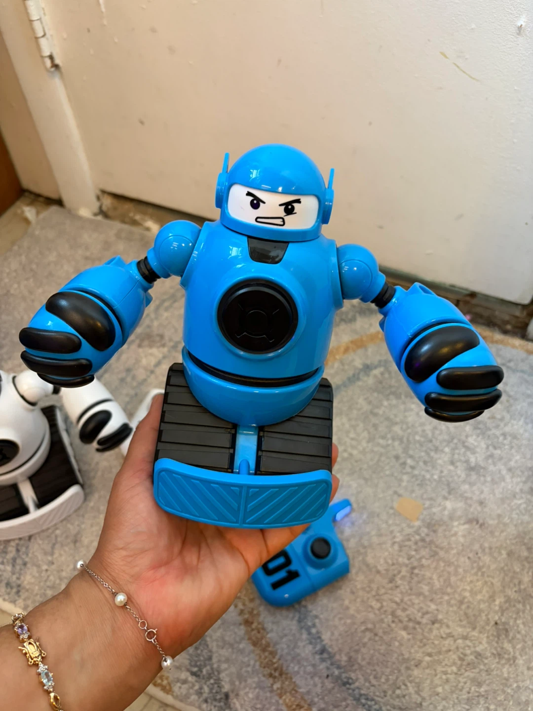 Remote Control Battle Robots, Wireless Fighting,both work - photo 4