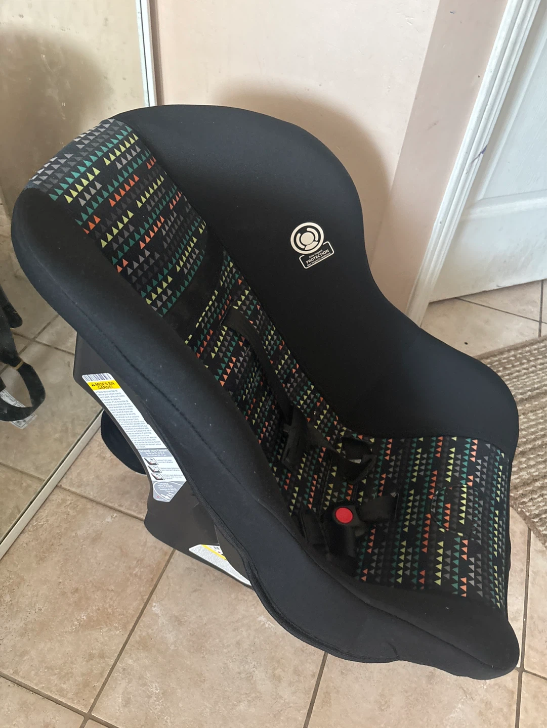 Cosco Car Seat - Black with Geometric Pattern - photo 2