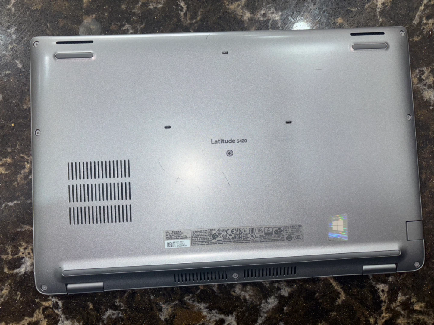 Dell Latitude 5420 Laptop - photo 3