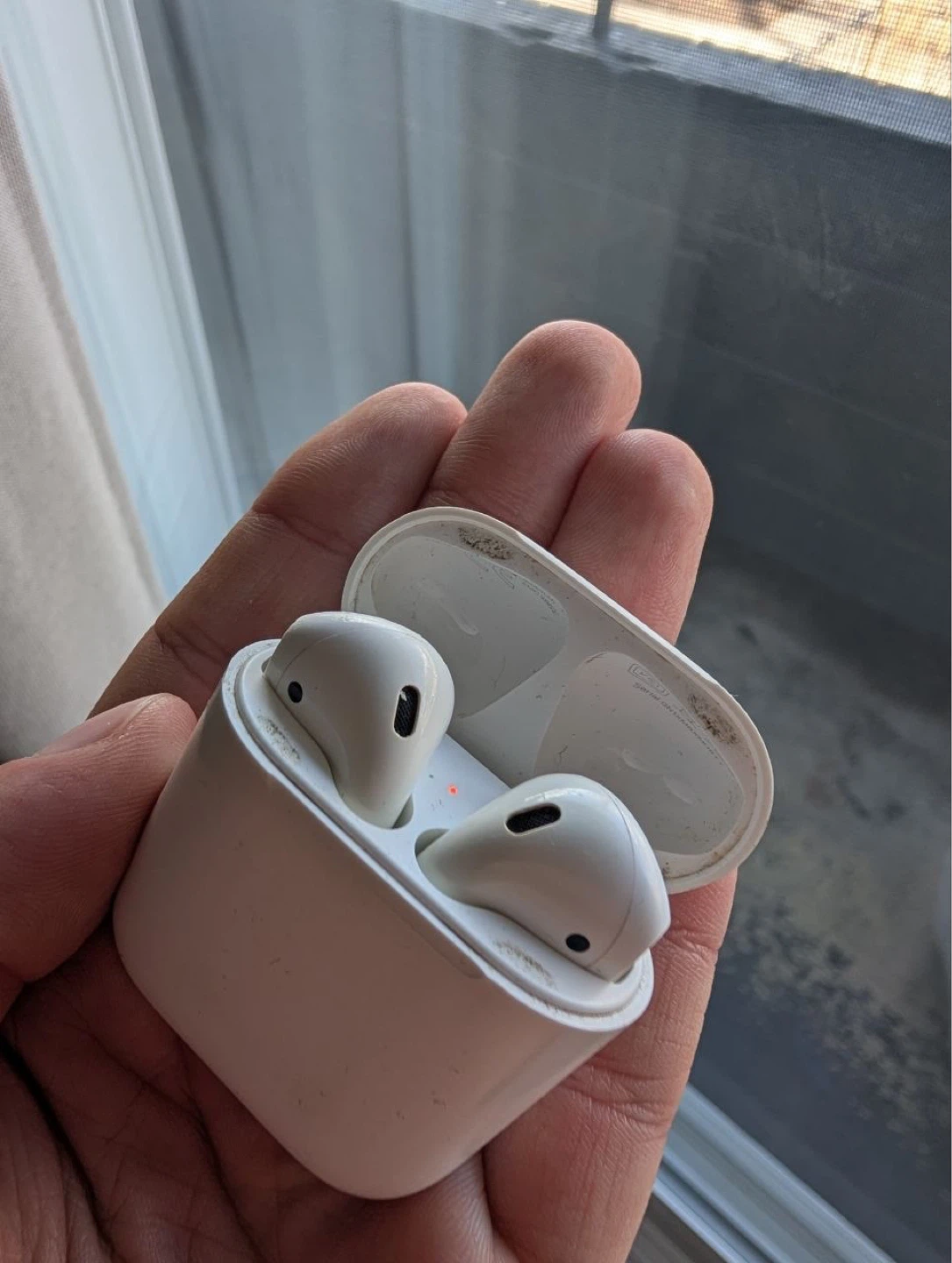 Apple AirPods 1st gen - photo 3