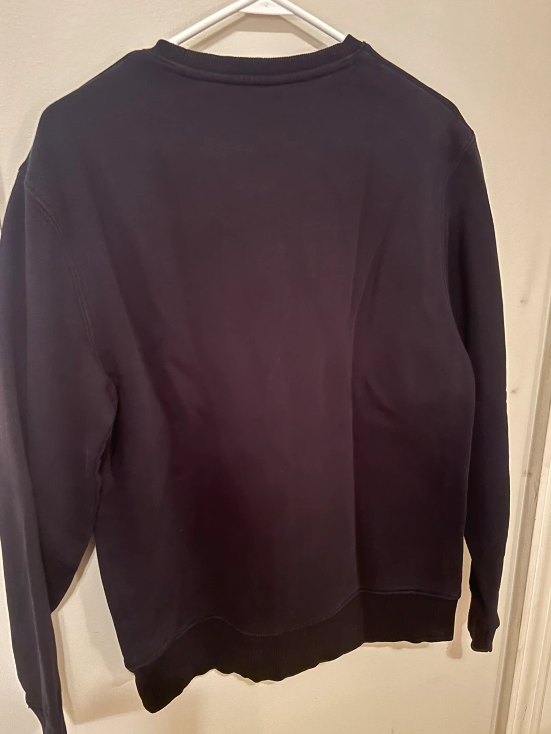 Kirkland Signature Black Crewneck Sweatshirt - photo 4