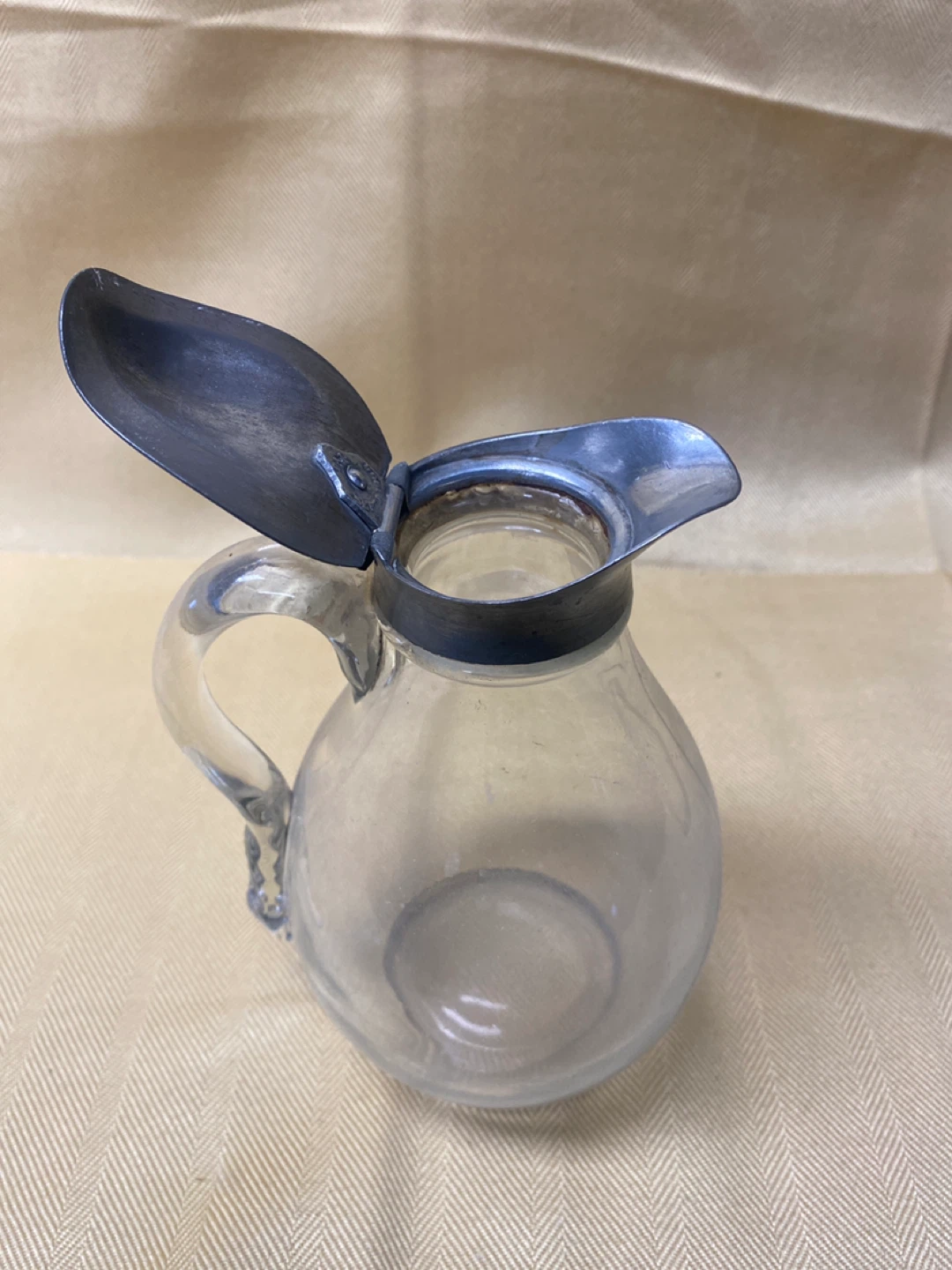 VINTAGE - Glass Syrup Pitcher with Metal Lid - photo 3