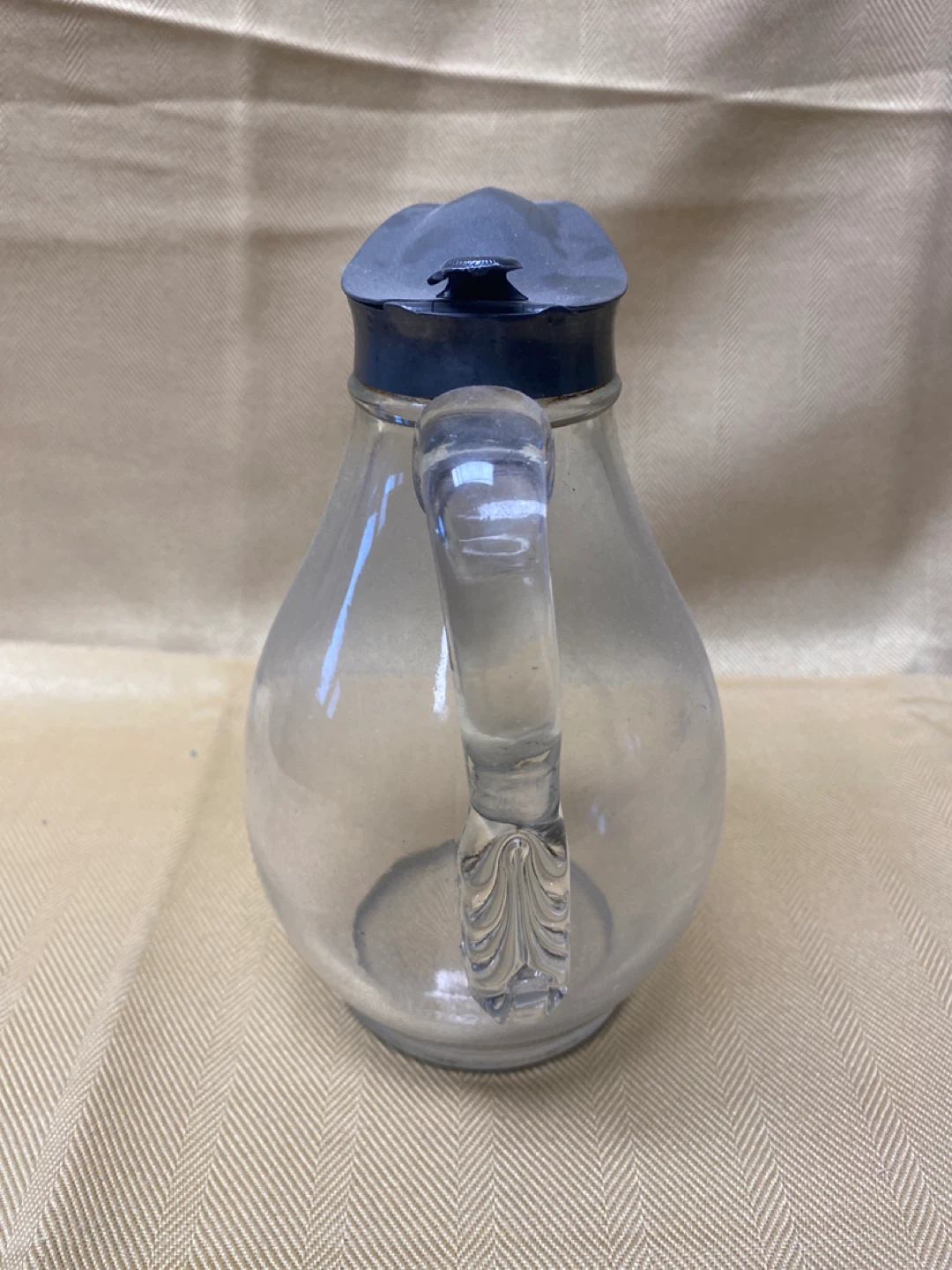 VINTAGE - Glass Syrup Pitcher with Metal Lid - photo 4