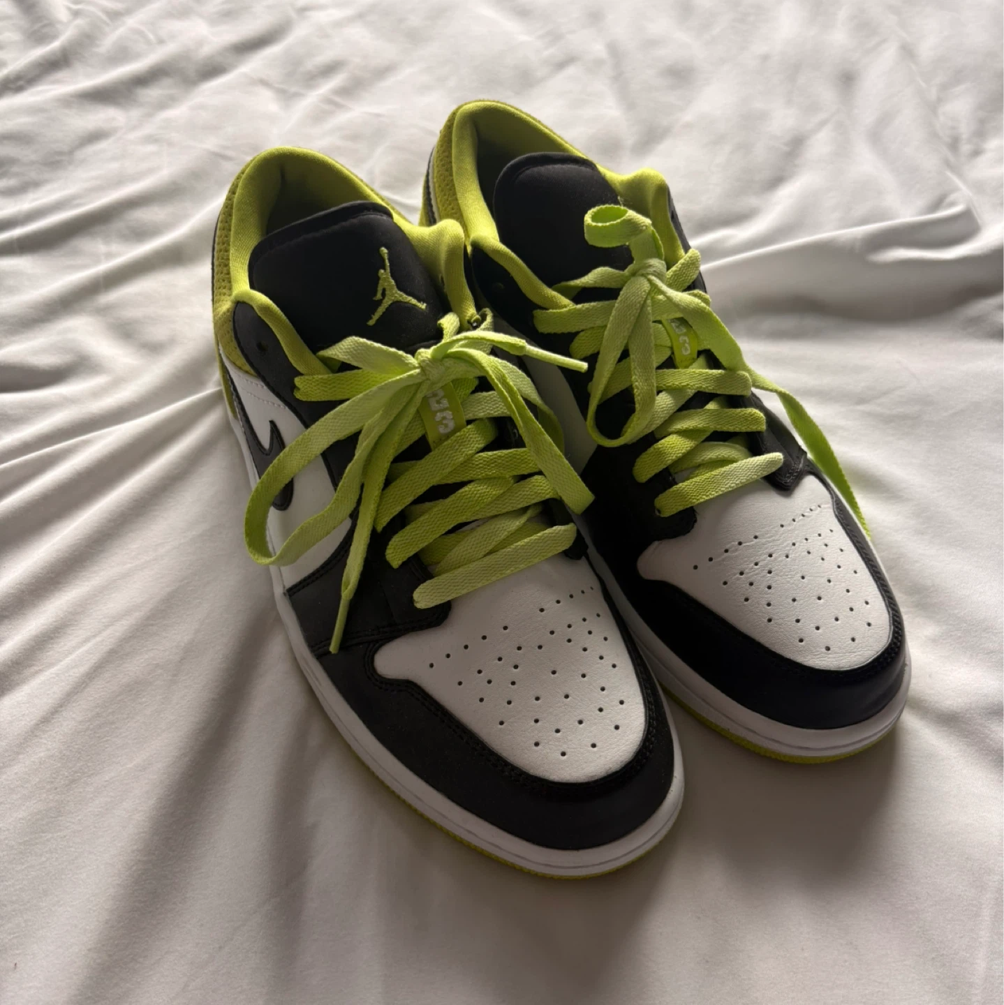 Jordan 1 low black cyber - photo 2