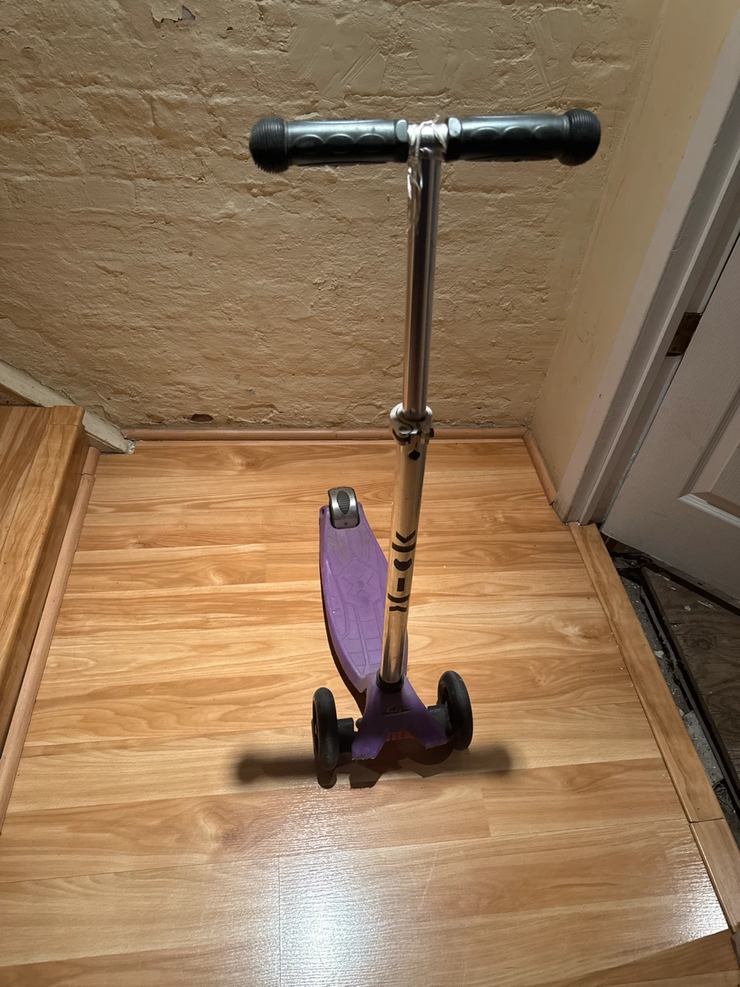 Purple 3-Wheel Scooter - photo 2
