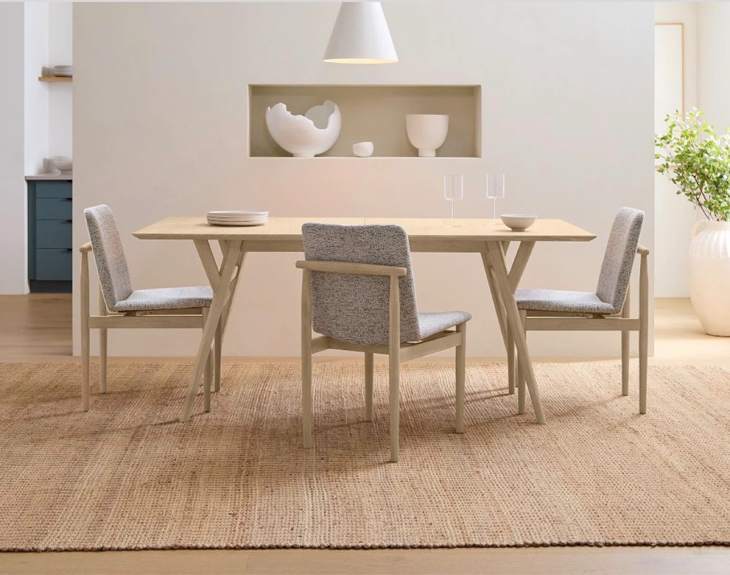 West elm Mid-Century Extendable Dining Table (39"–92") - photo 2